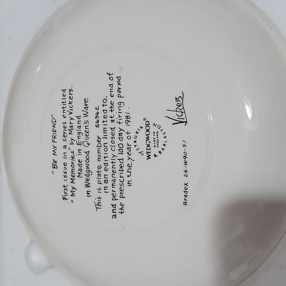 Wedgwood "Be My Friend  " Collectors Plate - Picture 4 of 5